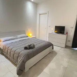 Al Quattordici Bríndisi